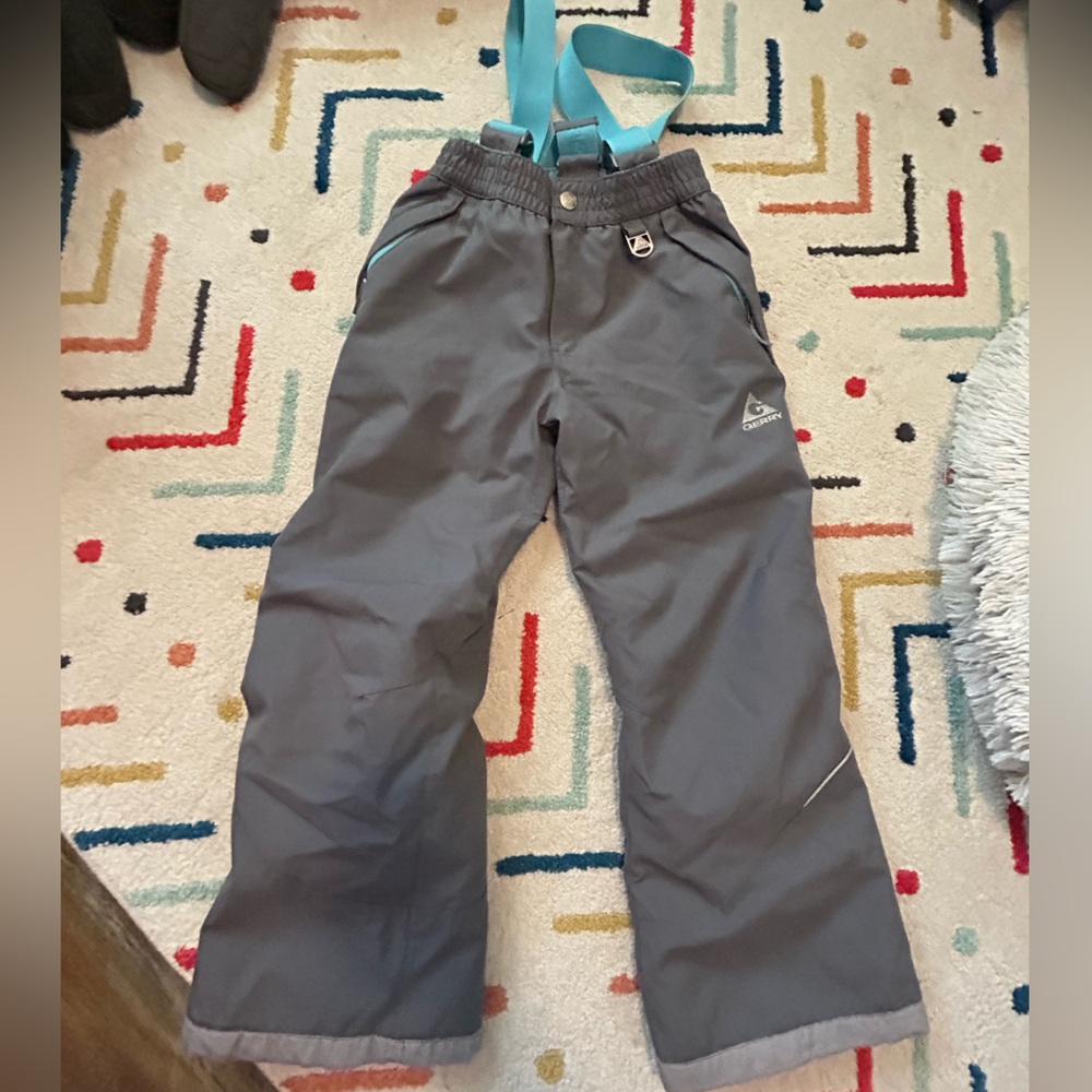 Kids Gerry snow pants with suspenders.